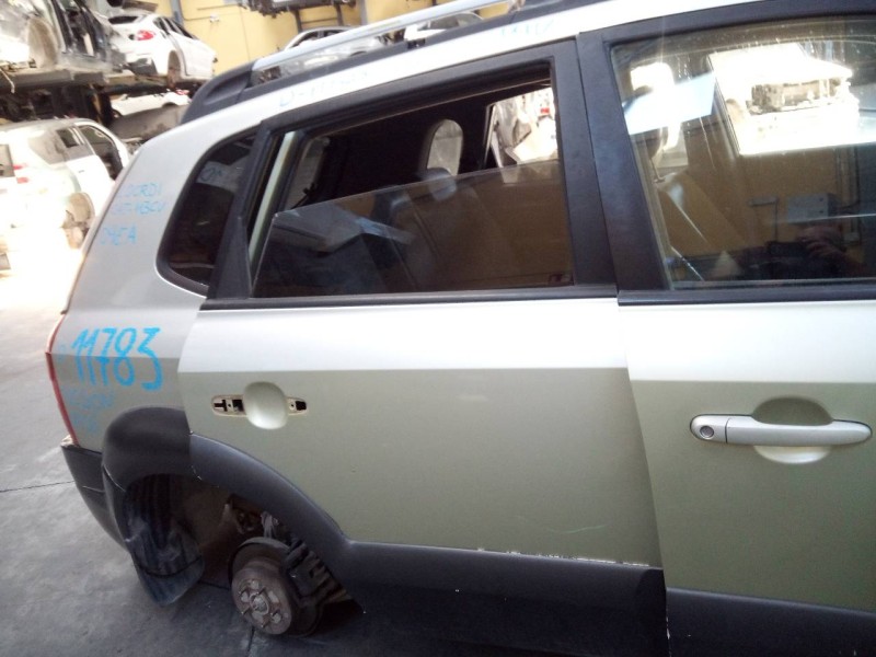 Recambio de puerta trasera derecha para hyundai tucson (jm) 2.0 crdi comfort referencia OEM IAM   