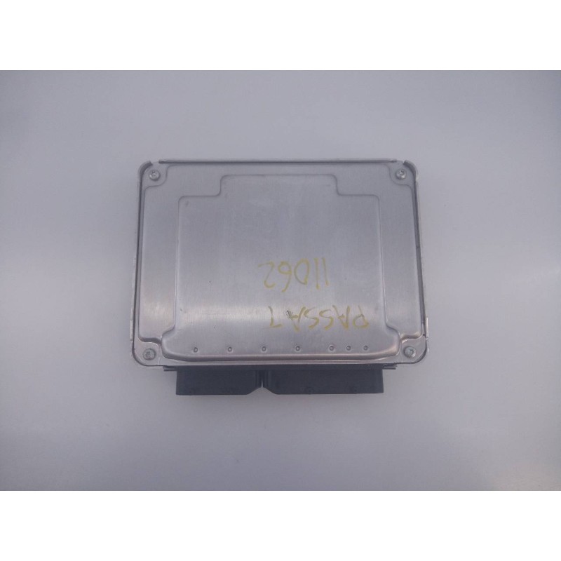 Recambio de centralita motor uce para volkswagen passat berlina (3b3) advance referencia OEM IAM 038906019KE 0281011201 E2-A1-14