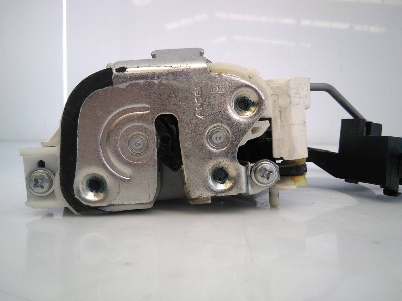 Recambio de cerradura puerta trasera derecha para mitsubishi outlander (cw0) kaiteki 4wd referencia OEM IAM   E2-B4-8-2