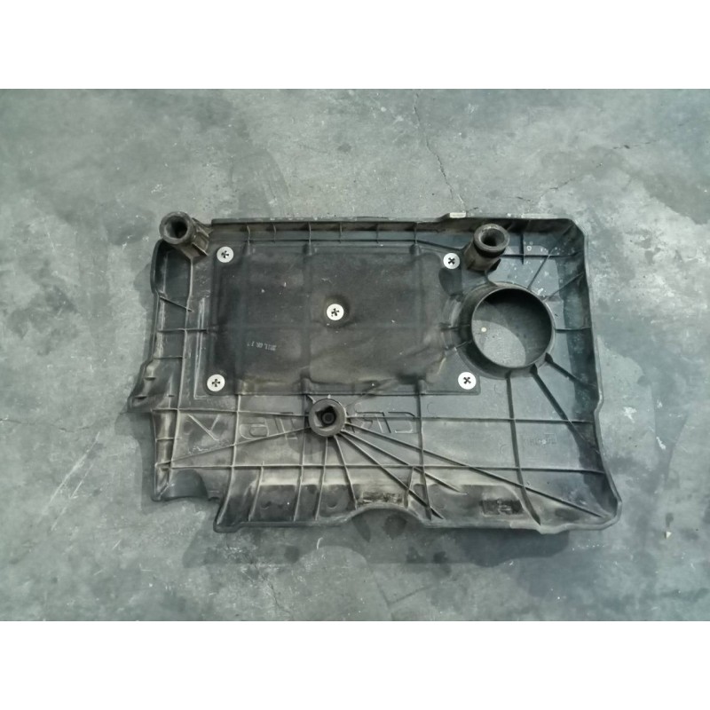Recambio de tapa motor para hyundai i30 cw cw go referencia OEM IAM   