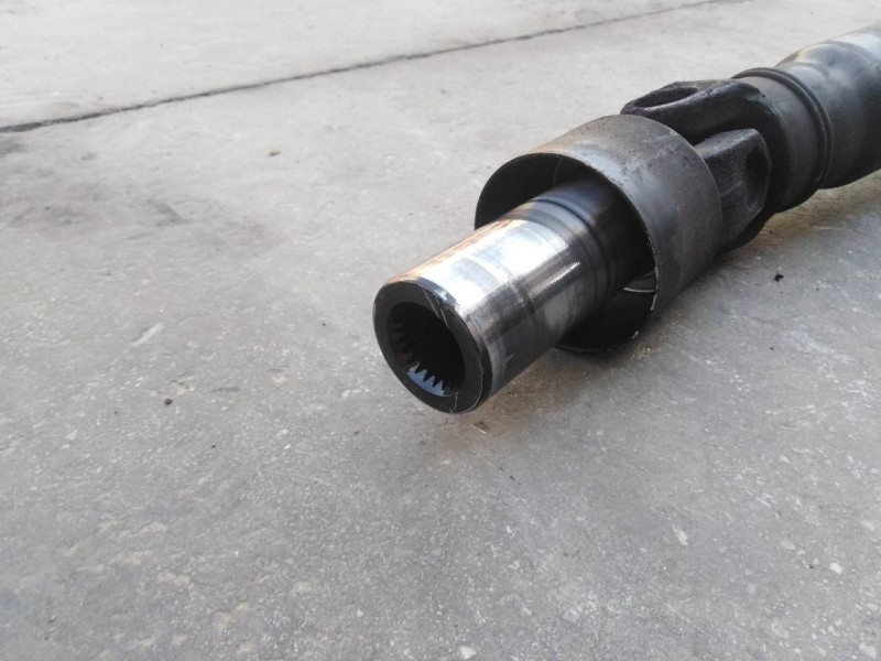 Recambio de transmision central para mitsubishi outlander (cw0) kaiteki 4wd referencia OEM IAM 022808L15  P1-A1-22