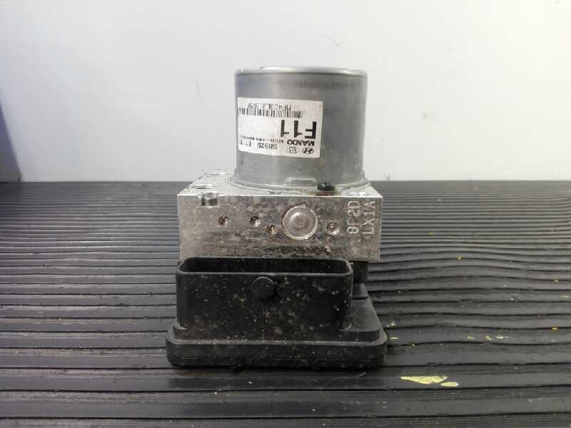 Recambio de abs para kia sportage line 2wd referencia OEM IAM 58920F1110 MF4D3L01979F P3-A8-28-3