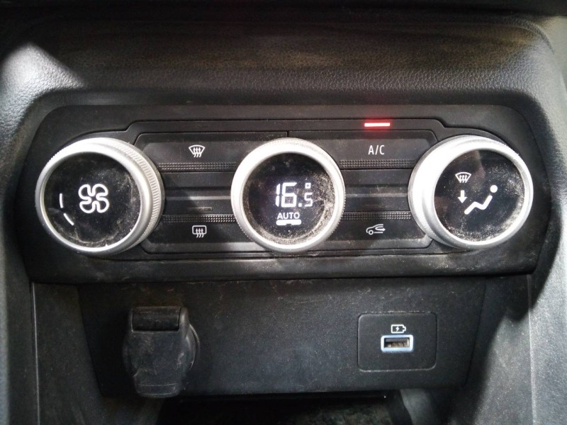 Recambio de mando climatizador para dacia sandero iii referencia OEM IAM 275006270R  E2-A1-40-7
