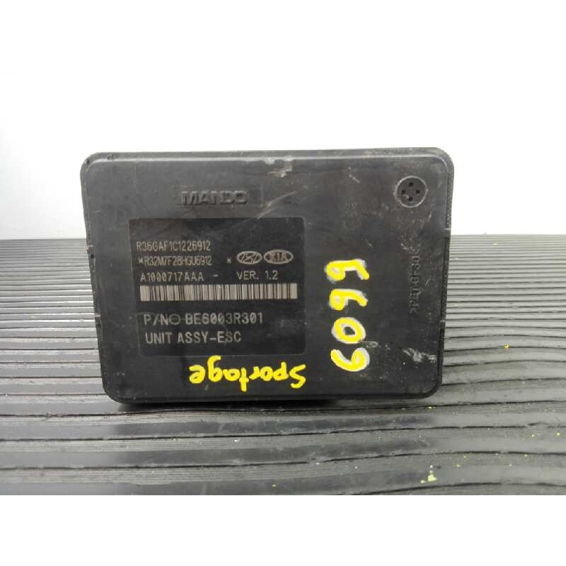 Recambio de abs para kia sportage line 2wd referencia OEM IAM 58920F1110 MF4D3L01979F P3-A8-28-3