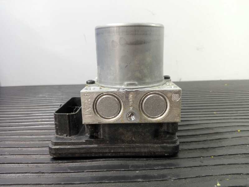 Recambio de abs para kia sportage line 2wd referencia OEM IAM 58920F1110 MF4D3L01979F P3-A8-28-3