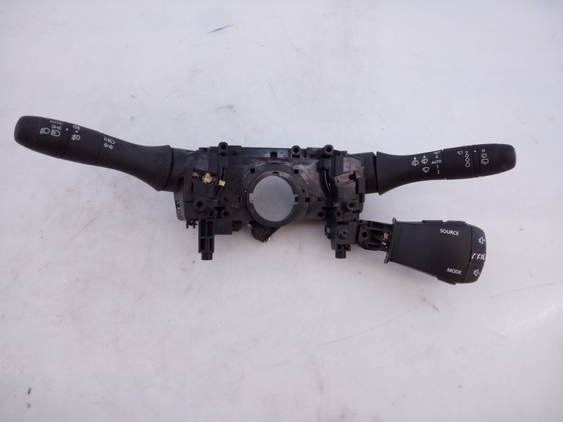 Recambio de mando intermitentes para dacia sandero iii referencia OEM IAM 255670975R  E2-A1-40-7