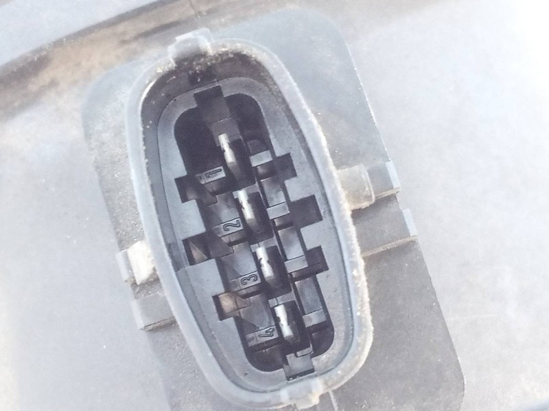 Recambio de caudalimetro para volvo v60 kombi kinetic referencia OEM IAM 31361223AA 0281006346 E3-B5-44-3