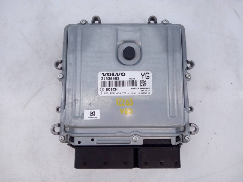 Recambio de centralita motor uce para volvo v60 kombi kinetic referencia OEM IAM 31336983 0281018414 E3-B5-45-4