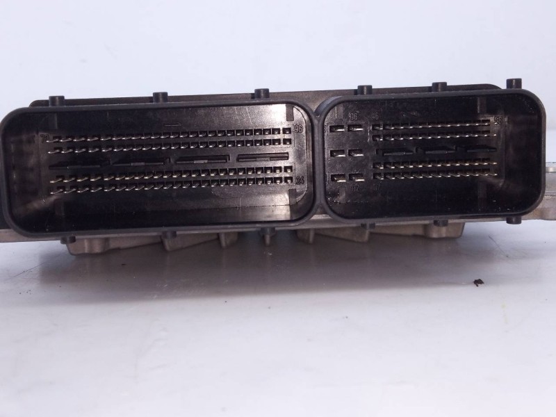 Recambio de centralita motor uce para volvo v60 kombi kinetic referencia OEM IAM 31336983 0281018414 E3-B5-45-4