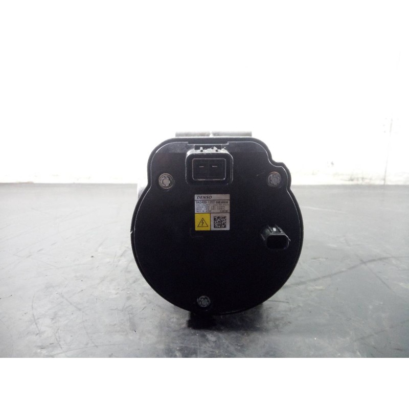 Recambio de compresor aire acondicionado para toyota corolla (e21) hybrid active referencia OEM IAM 0424001202 09E30538 P3-B2-19