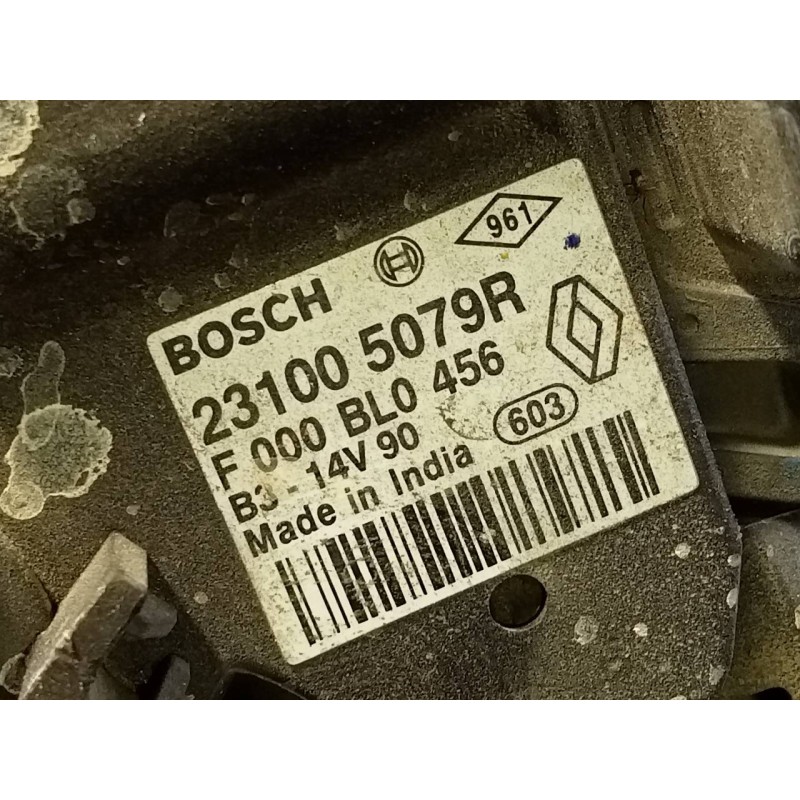 Recambio de alternador para dacia sandero stepway referencia OEM IAM 231005079R  P3-B4-17-5