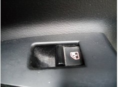 MANDO ELEVALUNAS DELANTERO DERECHO 