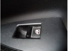 MANDO ELEVALUNAS TRASERO DERECHO 