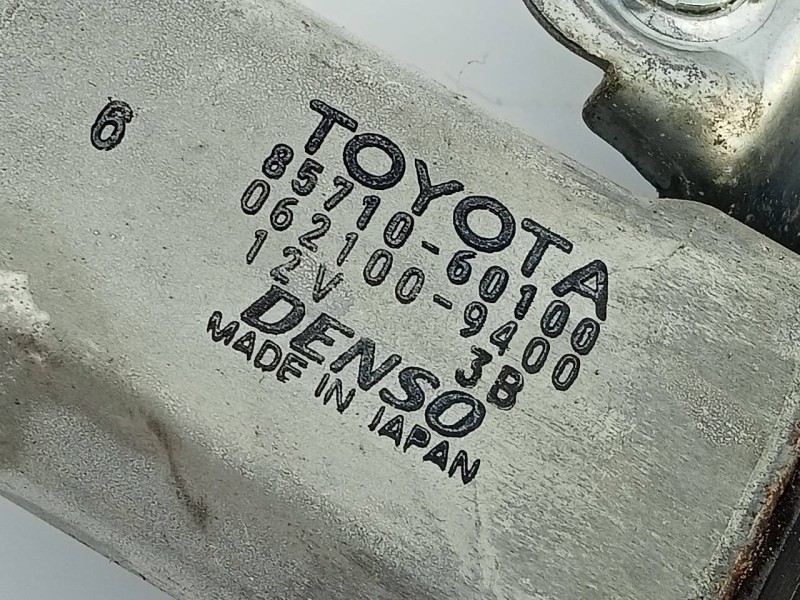 Recambio de elevalunas delantero derecho para toyota land cruiser (j10) td vx referencia OEM IAM 8571060100 0621009400 E2-B4-53-