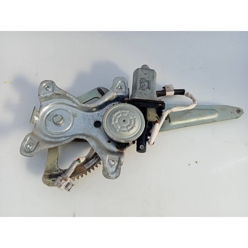 Recambio de elevalunas trasero derecho para toyota land cruiser (j10) td vx referencia OEM IAM 8572060110 0621009420 E2-B4-53-1