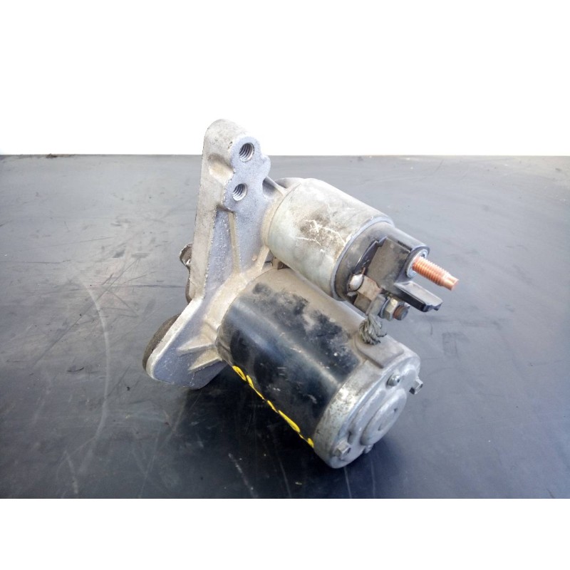 Recambio de motor arranque para dacia sandero stepway referencia OEM IAM 233000779R  P3-B8-12-2