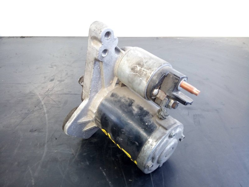Recambio de motor arranque para dacia sandero stepway referencia OEM IAM 233000779R  P3-B8-12-2