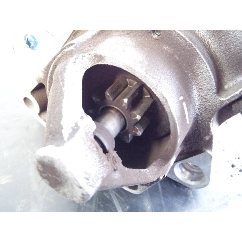 Recambio de motor arranque para dacia sandero stepway referencia OEM IAM 233000779R  P3-B8-12-2