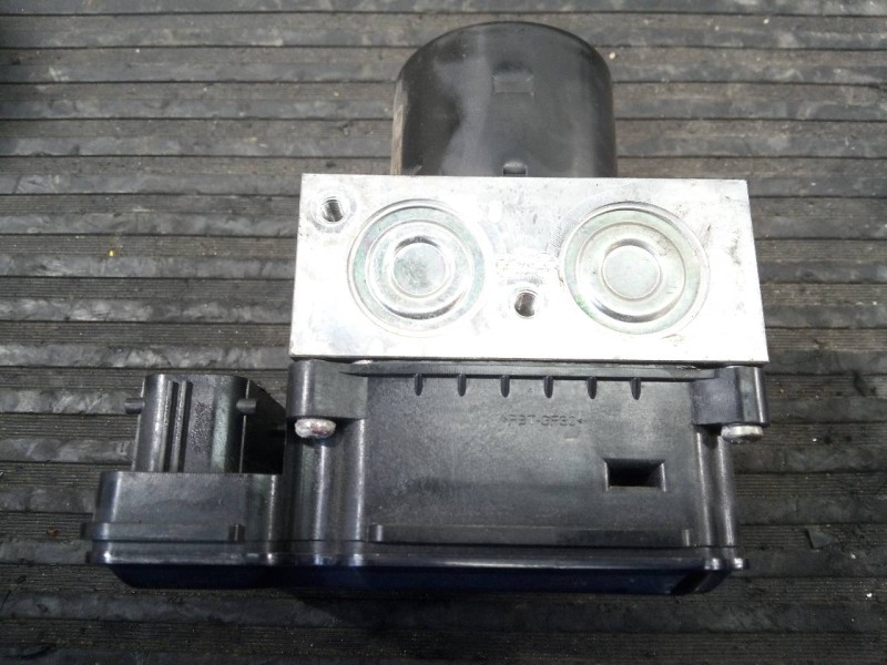 Recambio de abs para opel insignia berlina cosmo referencia OEM IAM 13313805 5326C020769581 P3-A8-5-3