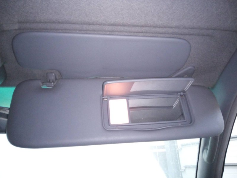 Recambio de parasol derecho para toyota land cruiser (j10) td vx referencia OEM IAM   