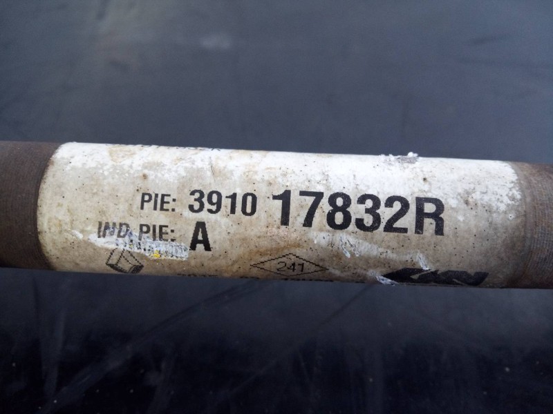 Recambio de transmision delantera izquierda para dacia sandero stepway referencia OEM IAM 391017832R  P1-A6-32