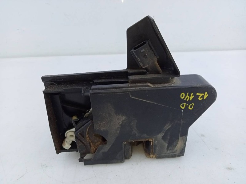 Recambio de cerradura puerta delantera derecha para dacia sandero stepway referencia OEM IAM   E1-A1-48-1