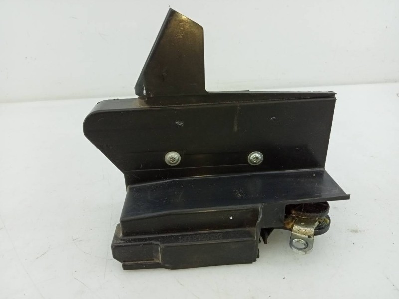 Recambio de cerradura puerta delantera derecha para dacia sandero stepway referencia OEM IAM   E1-A1-48-1