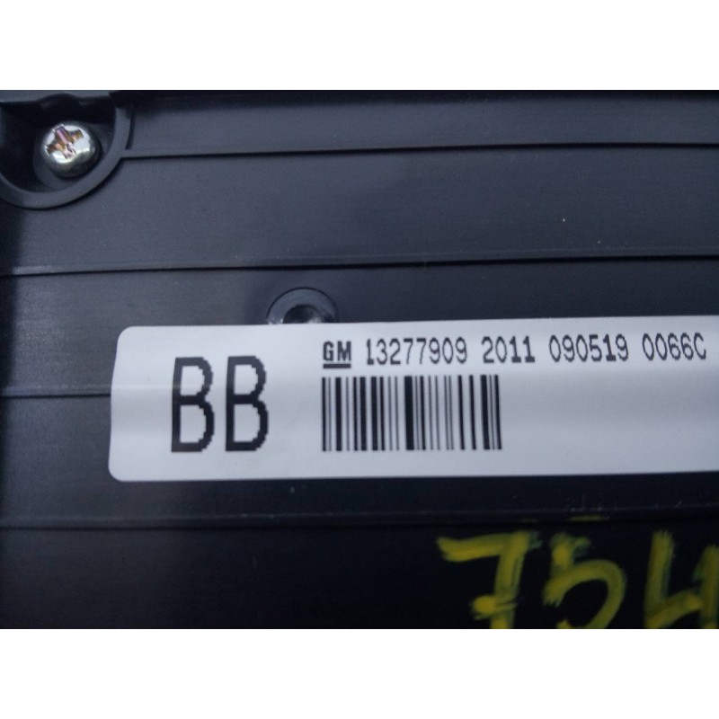 Recambio de sistema audio / radio cd para opel insignia berlina cosmo referencia OEM IAM 13277909 13317120 