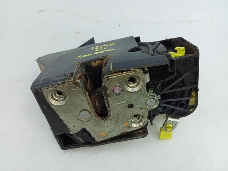 Recambio de cerradura puerta delantera izquierda para dacia sandero stepway referencia OEM IAM   E1-A1-44-2