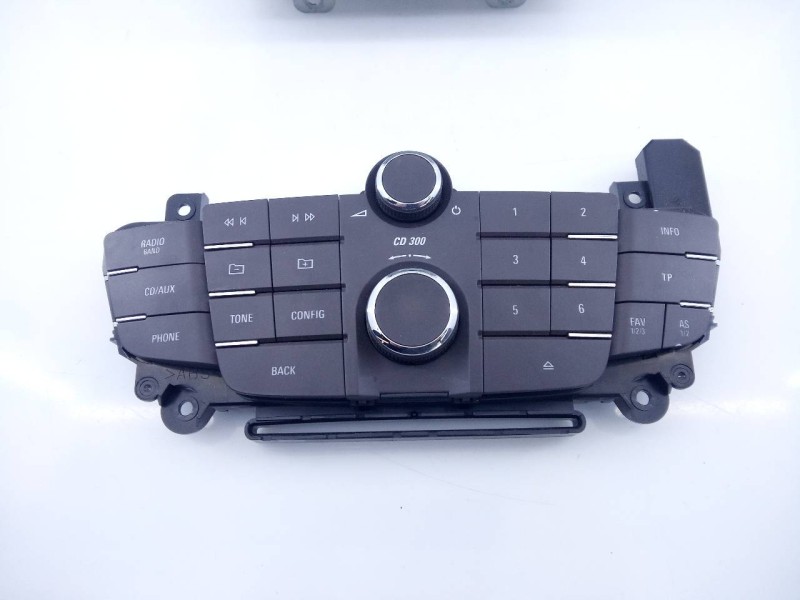 Recambio de sistema audio / radio cd para opel insignia berlina cosmo referencia OEM IAM 13277909 13317120 