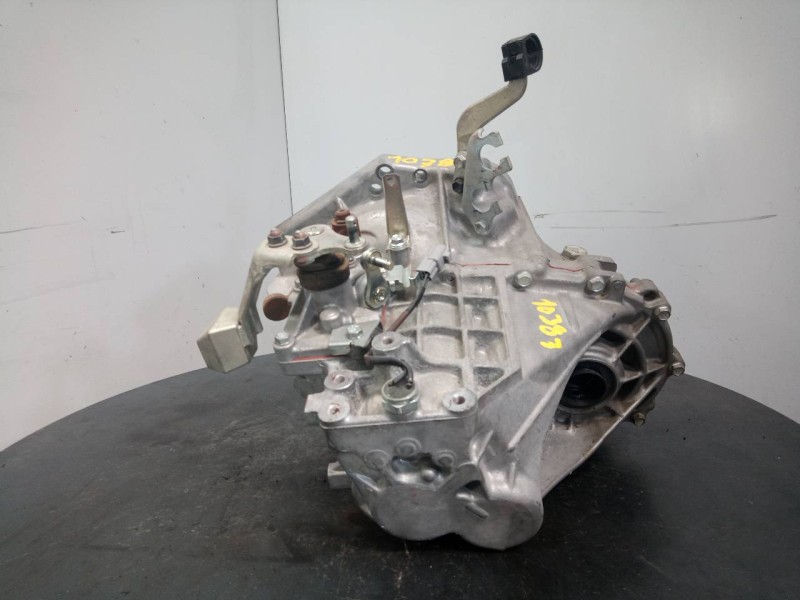 Recambio de caja cambios para toyota yaris city referencia OEM IAM 20TT063163489  M1-A3-158