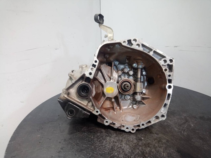 Recambio de caja cambios para toyota yaris city referencia OEM IAM 20TT063163489  M1-A3-158