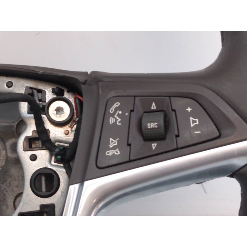 Recambio de volante para opel insignia berlina cosmo referencia OEM IAM 13316548 609928911C E2-B6-29-1