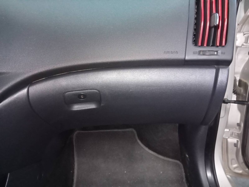 Recambio de guantera para hyundai i30 cw cw go referencia OEM IAM   