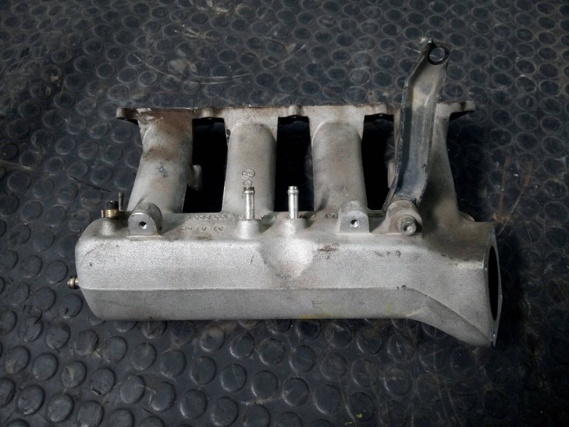 Recambio de colector admision para seat leon (1m1) sport referencia OEM IAM 06A133223CC  P1-A2-12