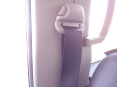 CINTURON SEGURIDAD DELANTERO DERECHO 