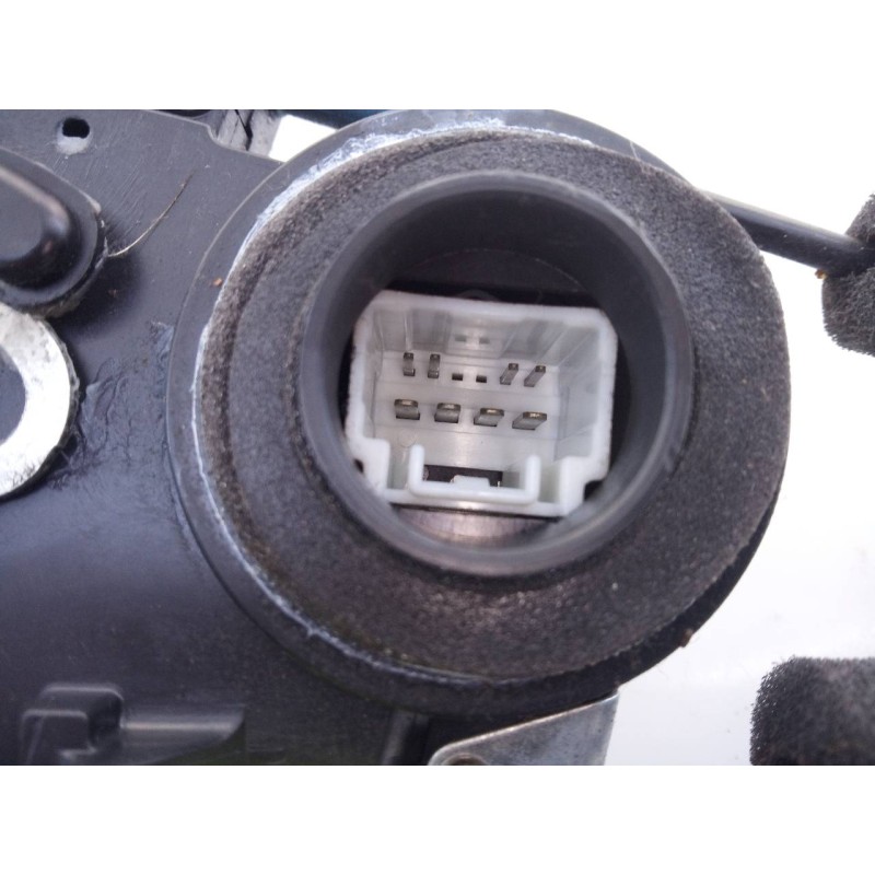 Recambio de cerradura puerta trasera derecha para lexus rx 300(mcu35) president referencia OEM IAM 6905033111  E2-B4-3-2