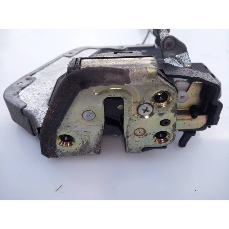 Recambio de cerradura puerta trasera derecha para lexus rx 300(mcu35) president referencia OEM IAM 6905033111  E2-B4-3-2