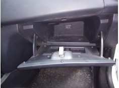 Recambio de guantera para dacia sandero stepway referencia OEM IAM    2