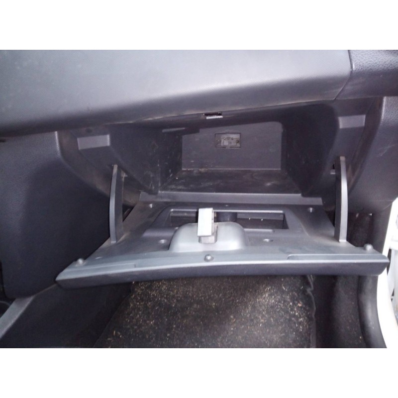 Recambio de guantera para dacia sandero stepway referencia OEM IAM   