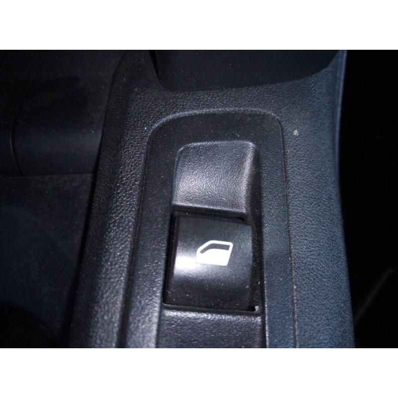 Recambio de mando elevalunas delantero derecho para citroën c-elysée exclusive referencia OEM IAM   