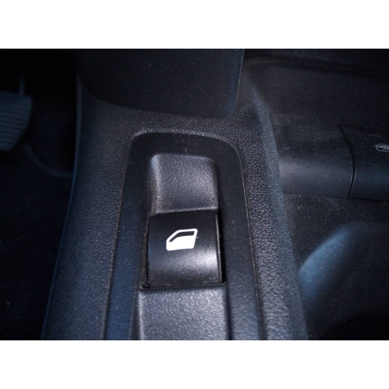 Recambio de mando elevalunas delantero izquierdo para citroën c-elysée exclusive referencia OEM IAM   