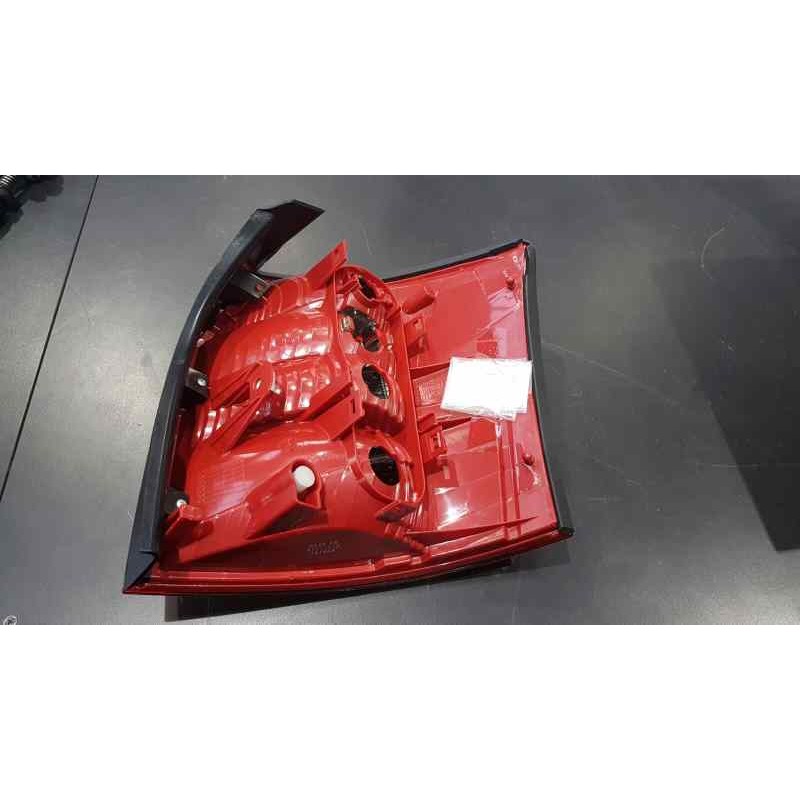 Recambio de piloto trasero derecho para audi a4 avant (8e) referencia OEM IAM AD0204163 NUEVO T2-4-A2-2