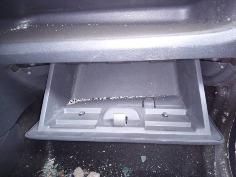 Recambio de guantera para dacia lodgy ambiance referencia OEM IAM   