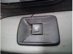 MANDO ELEVALUNAS DELANTERO DERECHO 