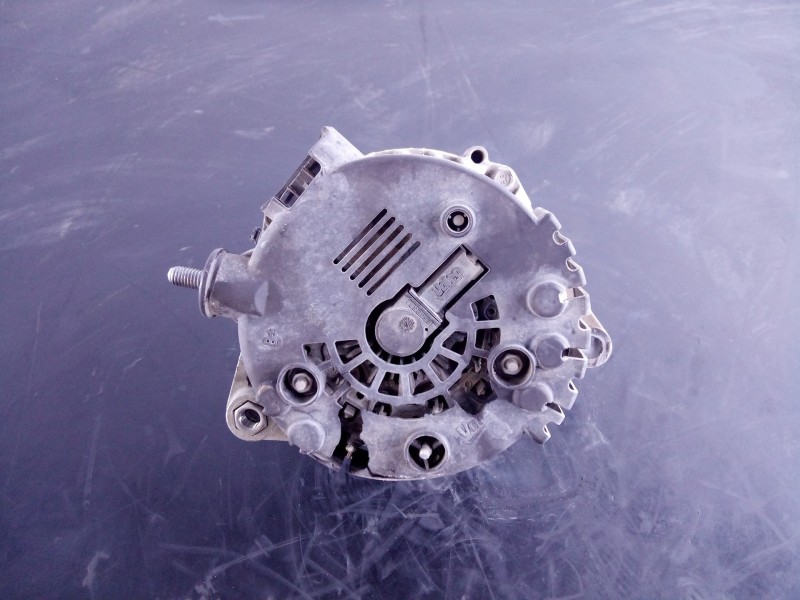Recambio de alternador para hyundai ix35 classic 2wd referencia OEM IAM 373002A850 2611067 P3-A4-20-2