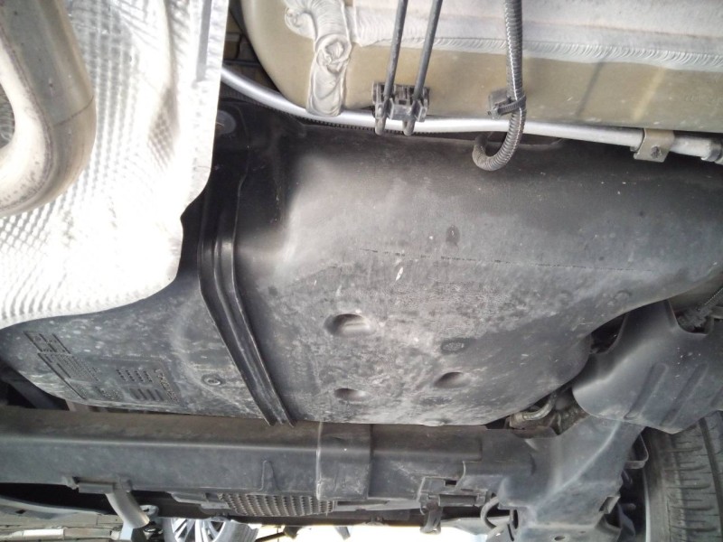 Recambio de deposito combustible para citroën c-elysée exclusive referencia OEM IAM 4078833B  