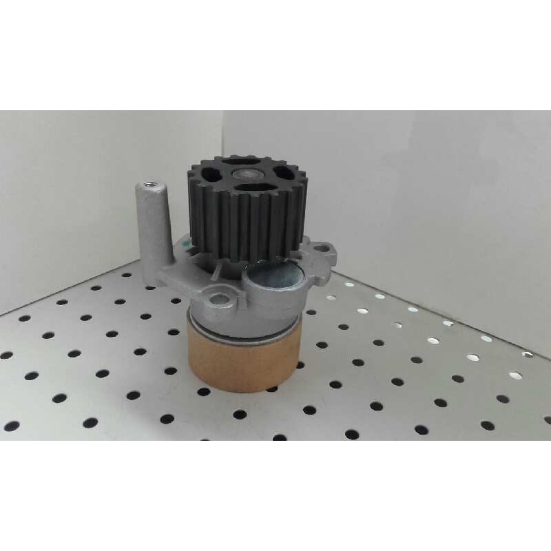 Recambio de bomba agua para audi a3 (8p) 1.9 tdi referencia OEM IAM A310622P NUEVO T1-1-B5-4