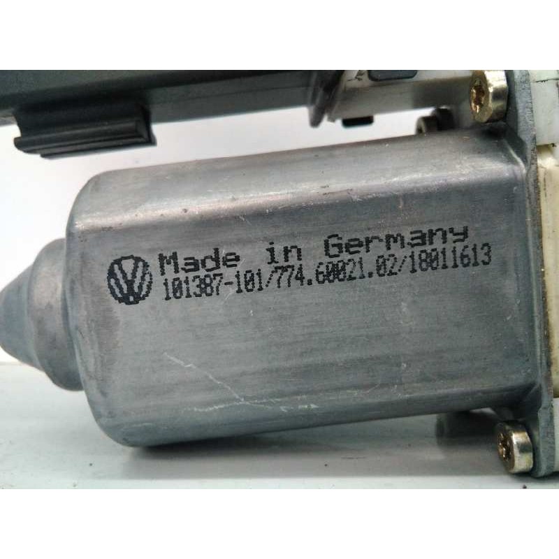Recambio de motor elevalunas delantero izquierdo para seat leon (1m1) signo referencia OEM IAM  101387101774600210218011613 E1-B