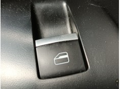 MANDO ELEVALUNAS DELANTERO DERECHO 